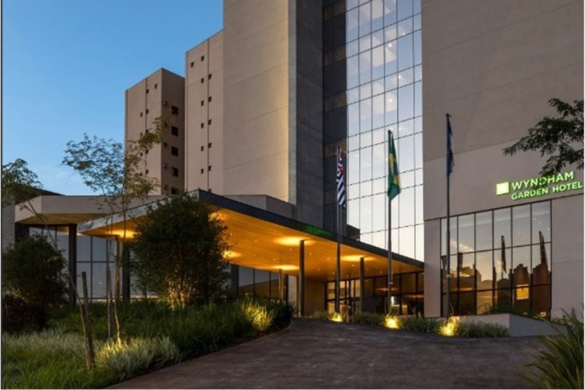 HOTEL WYNDHAM