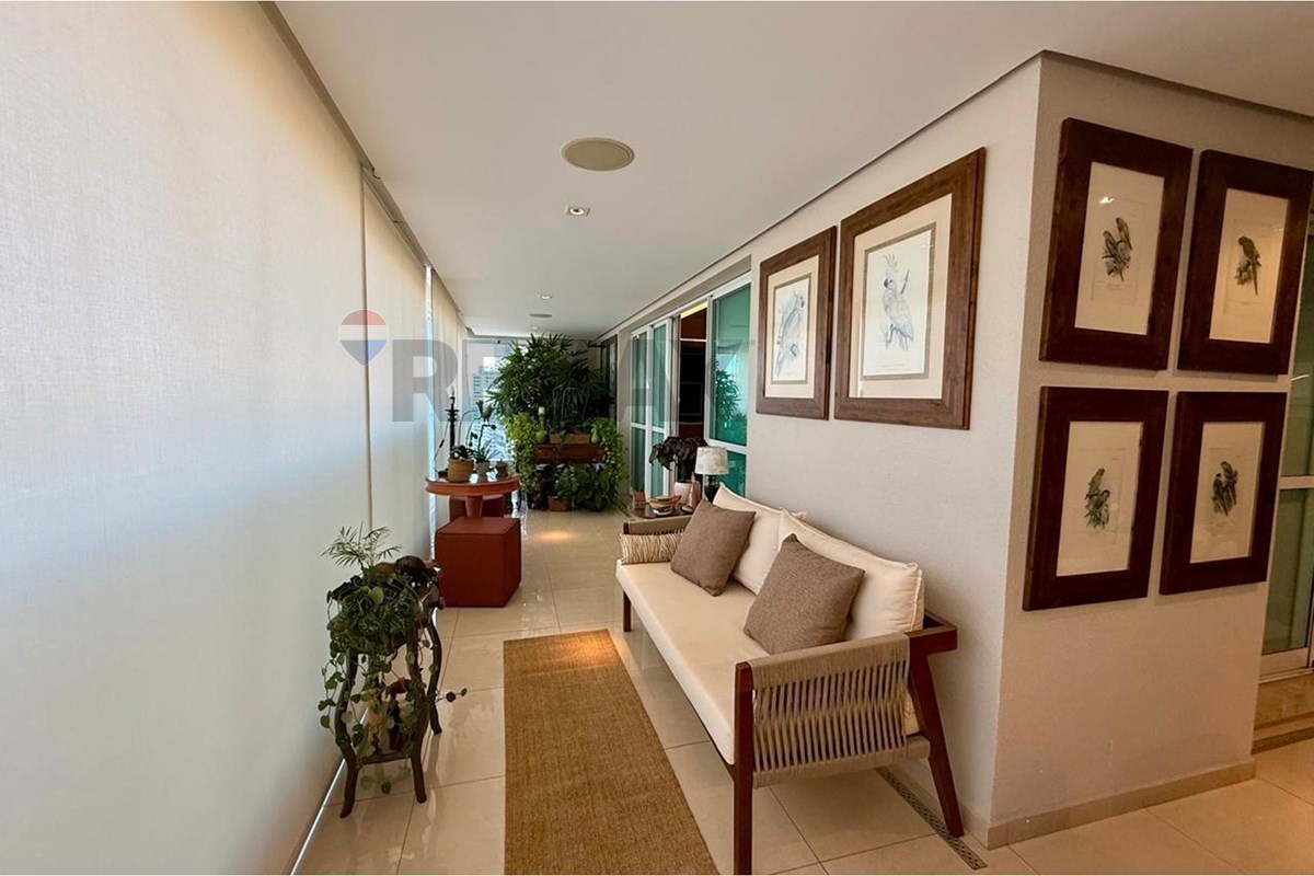 1d4d0140edb4f6a9 Apartamento à venda no Edifício Velazquez | 281 m², 3 suítes e 4 vagas