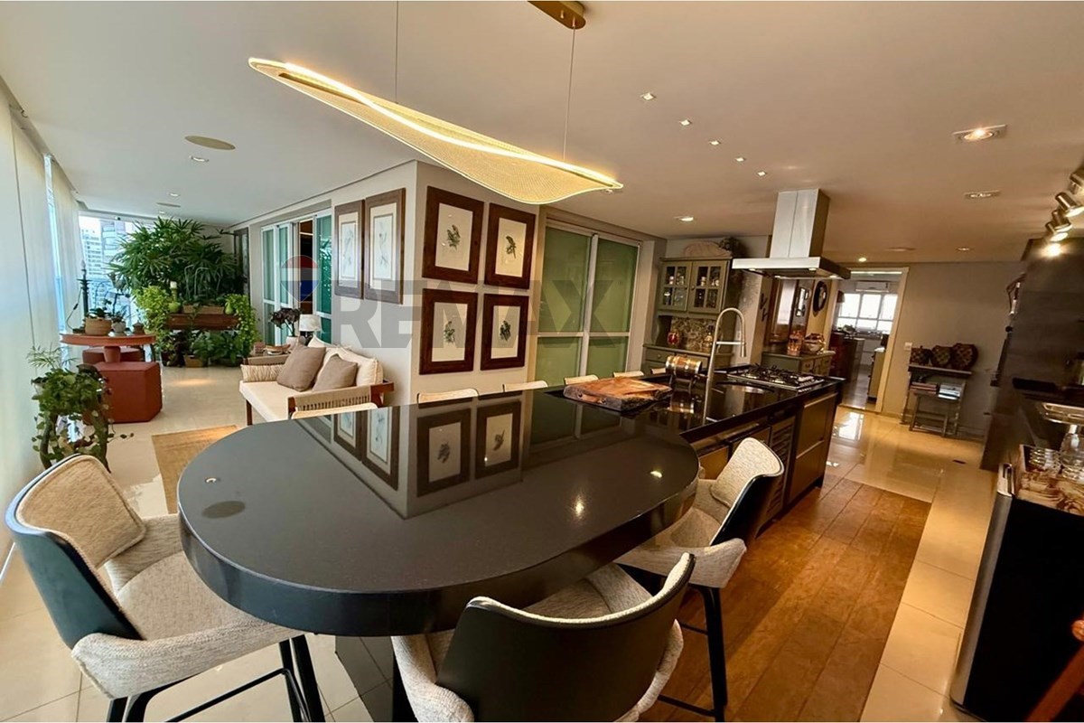 a52bd5aca7e64492 Apartamento à venda no Edifício Velazquez | 281 m², 3 suítes e 4 vagas