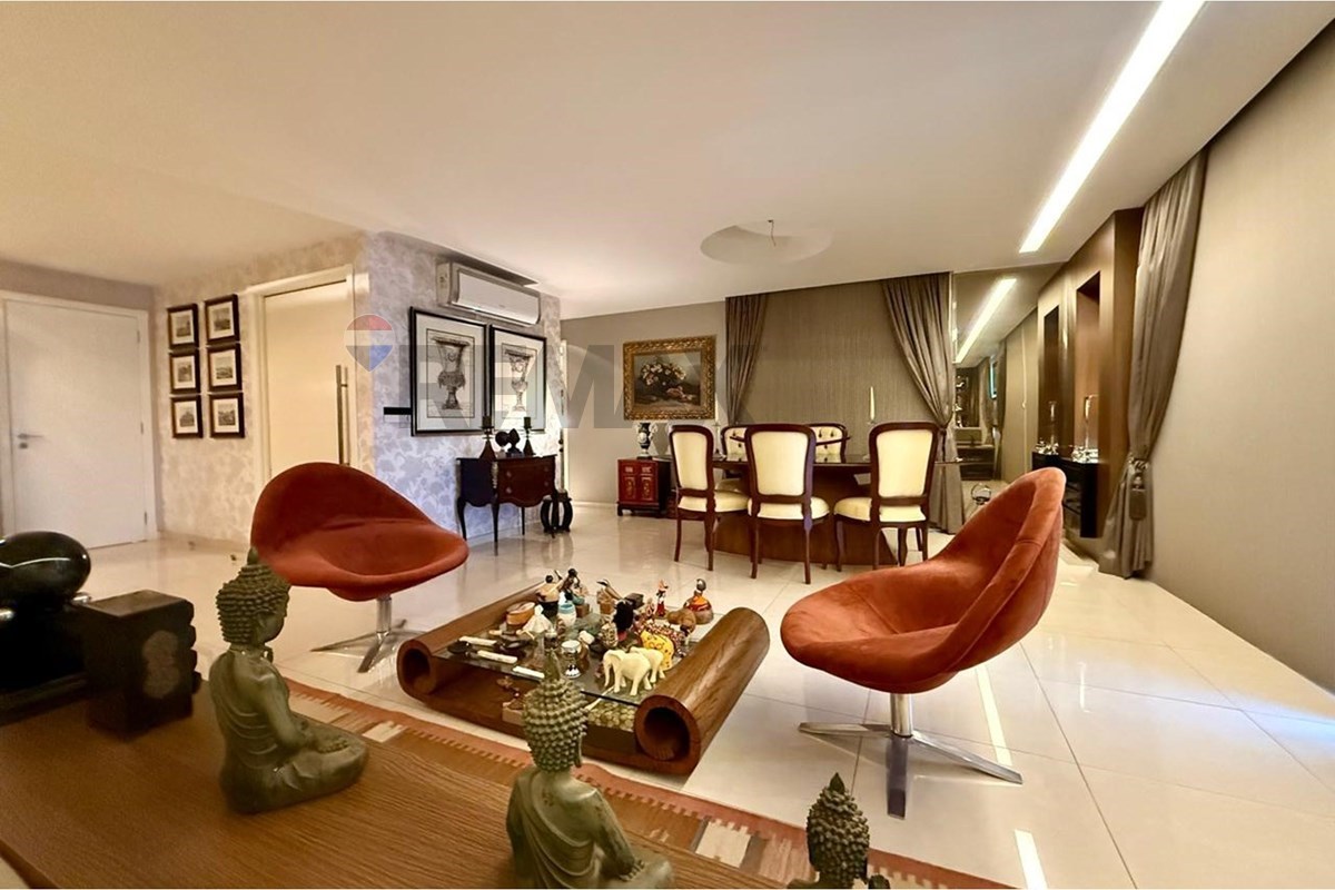 dbd87007adaaf447 Apartamento à venda no Edifício Velazquez | 281 m², 3 suítes e 4 vagas