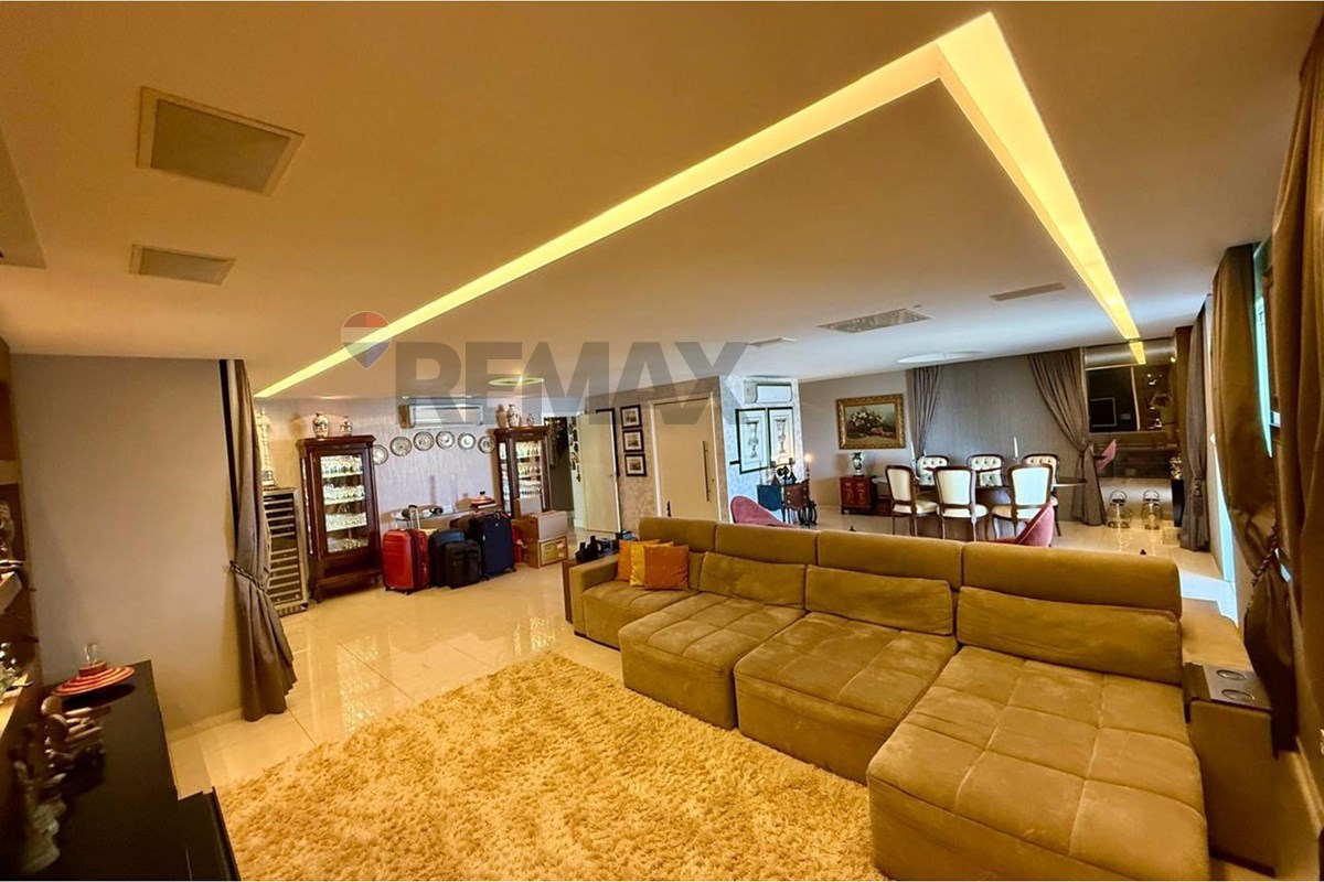 f7d9aed4de18edc2 Apartamento à venda no Edifício Velazquez | 281 m², 3 suítes e 4 vagas